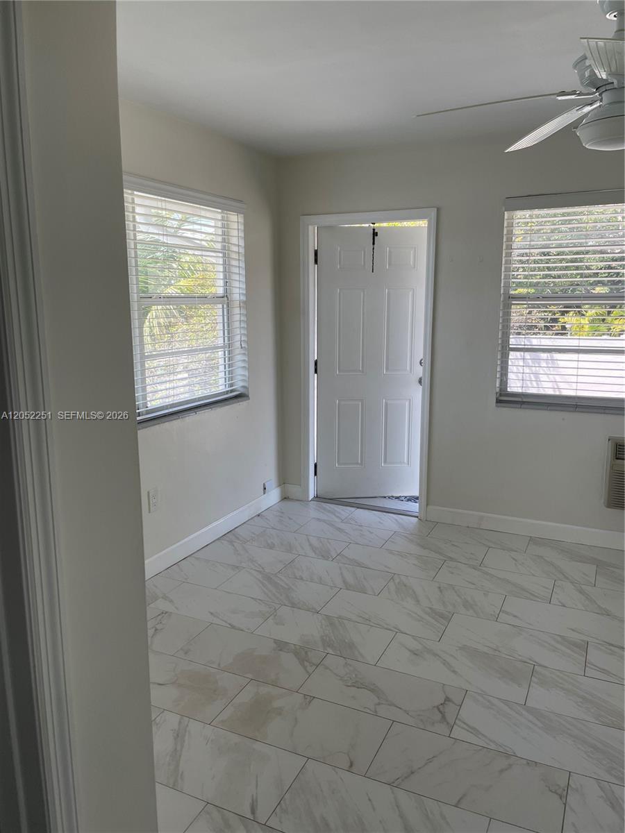 11890 NE 16th Ave # 6, Miami FL 33161 photo 4