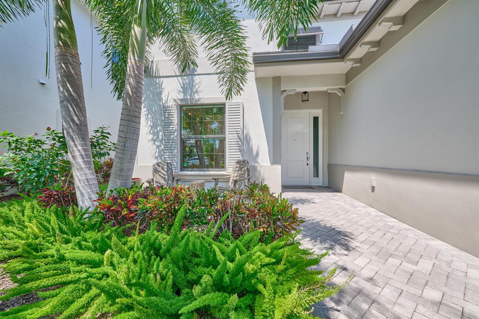 2819 Gin Berry Way, West Palm Beach FL 33401 photo 2