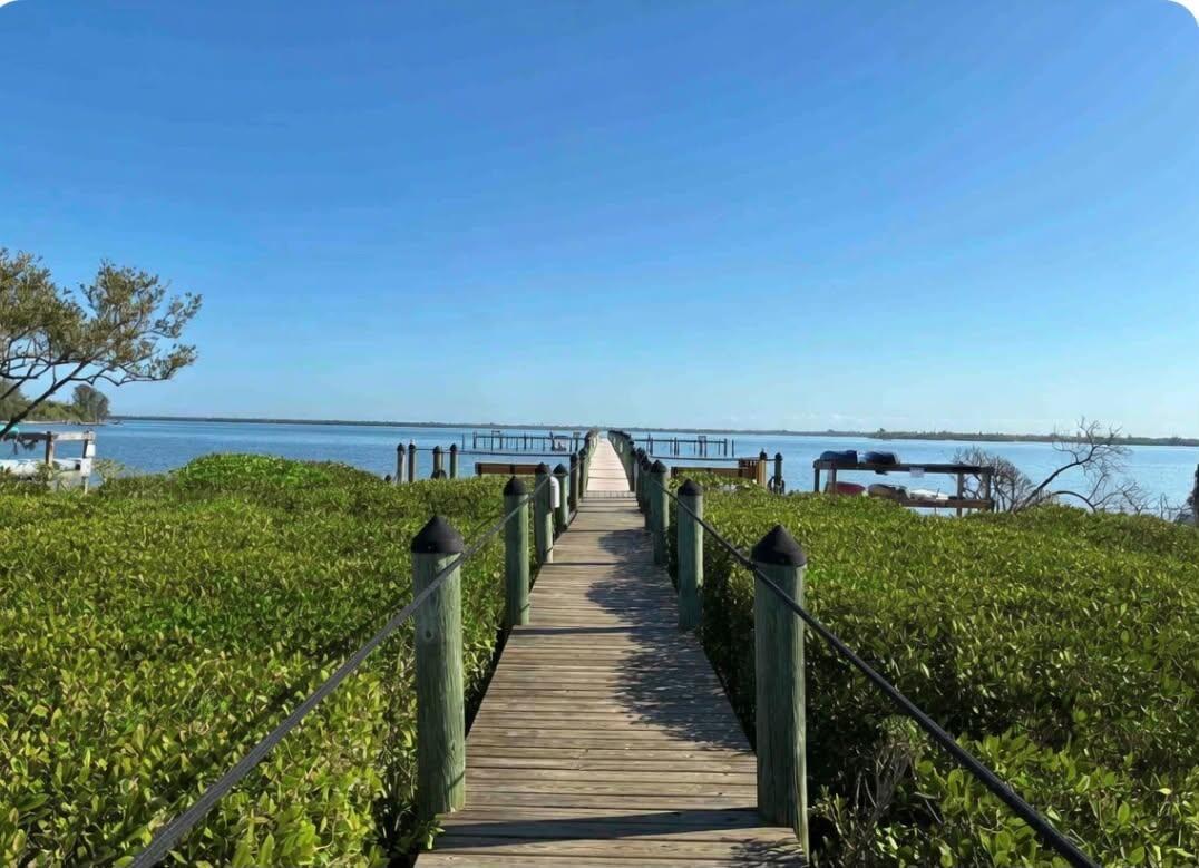 6287 N Mirror Lake Drive, Sebastian FL 32958 photo 3