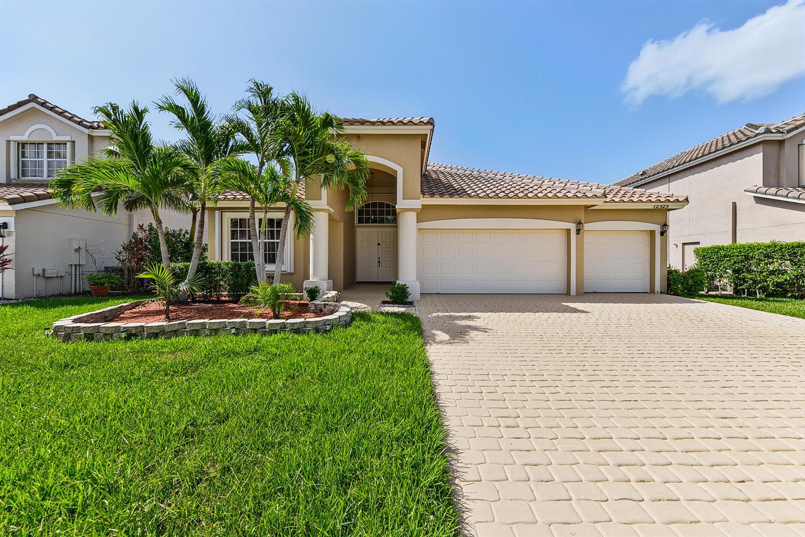 12325 Cascades Pointe Drive, Boca Raton FL 33428 photo 2