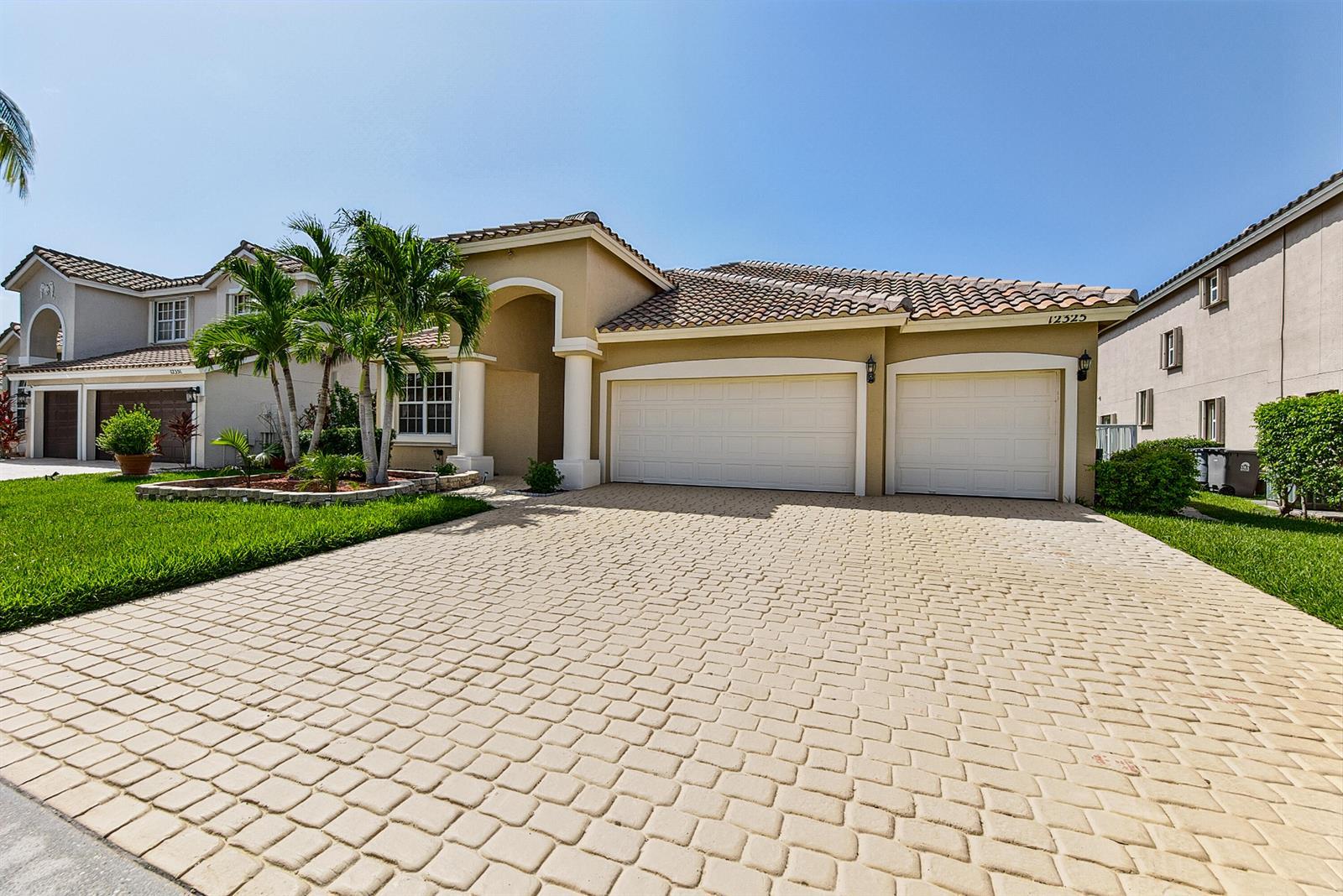 12325 Cascades Pointe Drive, Boca Raton FL 33428 photo 3