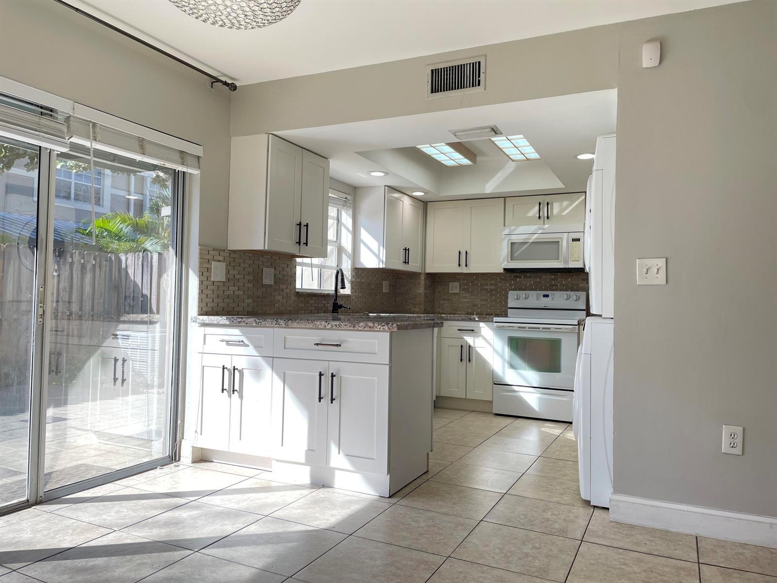 12366 SW 51st Place, Cooper City FL 33328 photo 4