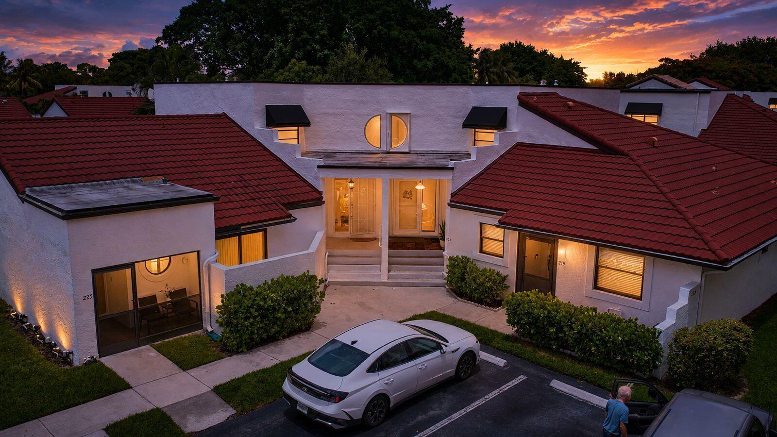 223 NW 36th Avenue, Deerfield Beach FL 33442 photo 2