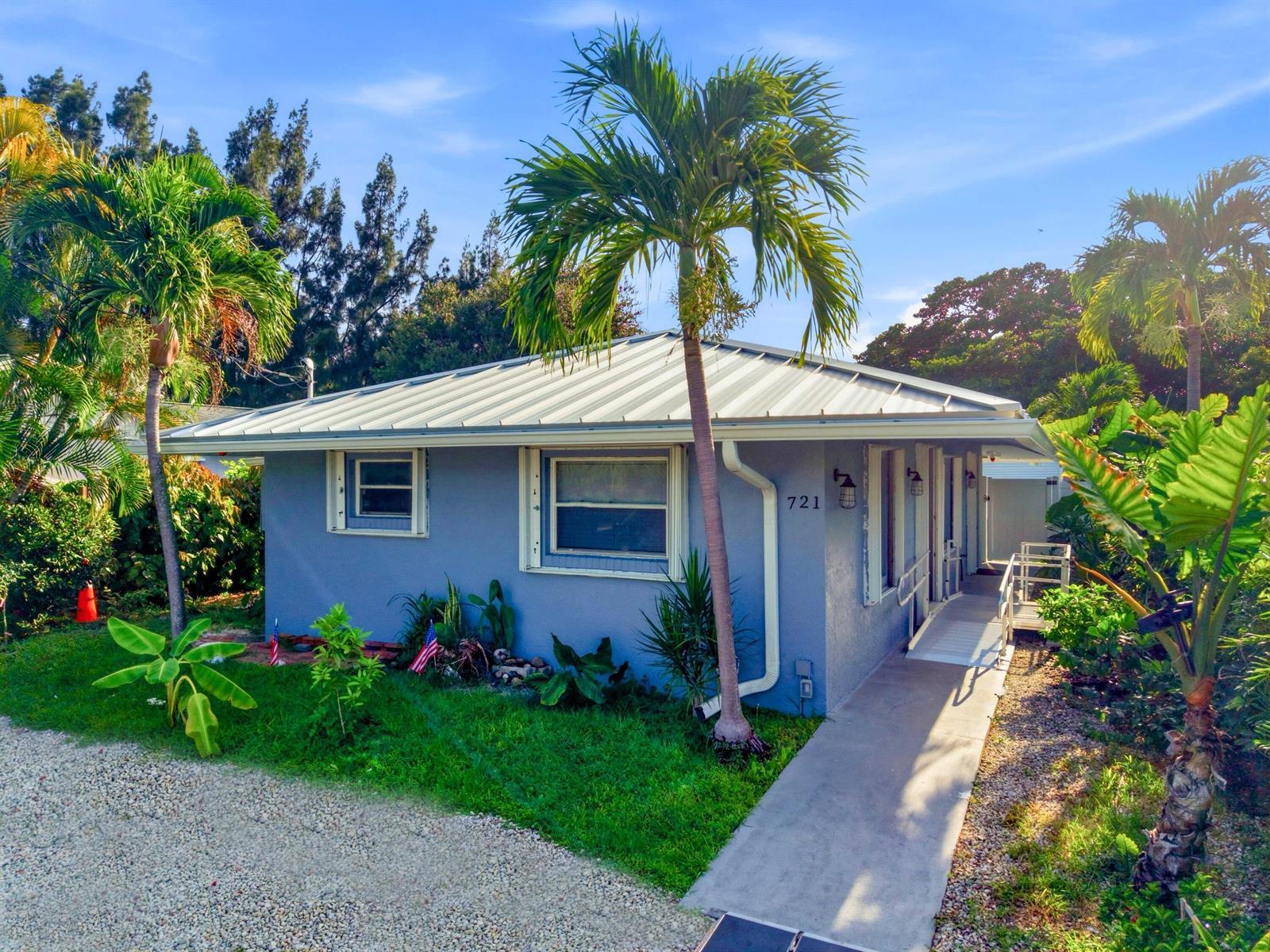 721 E Coast Avenue, Lantana FL 33462 photo 2