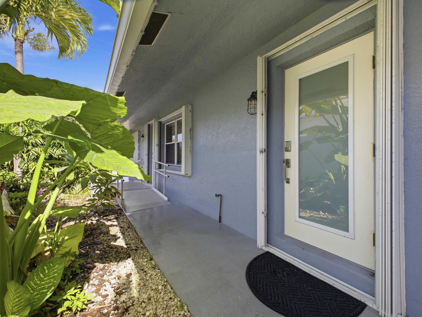 721 E Coast Avenue, Lantana FL 33462 photo 5