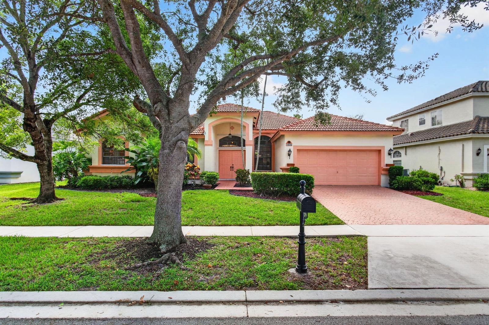 10036 Lexington Estates Boulevard, Boca Raton FL 33428 photo 2