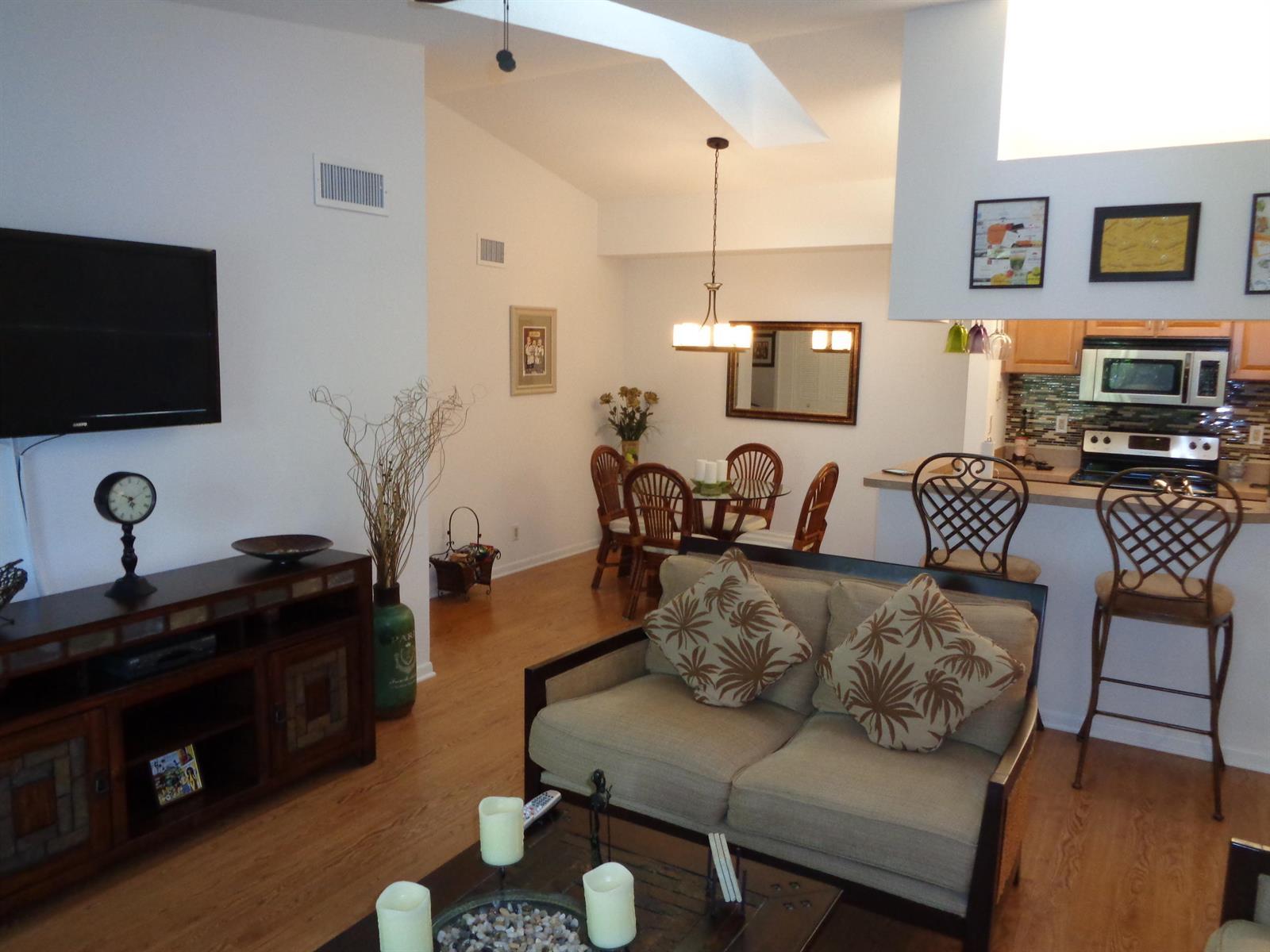 2512 SE Anchorage Cove SE # 3, Port St. Lucie FL 34952 photo 3