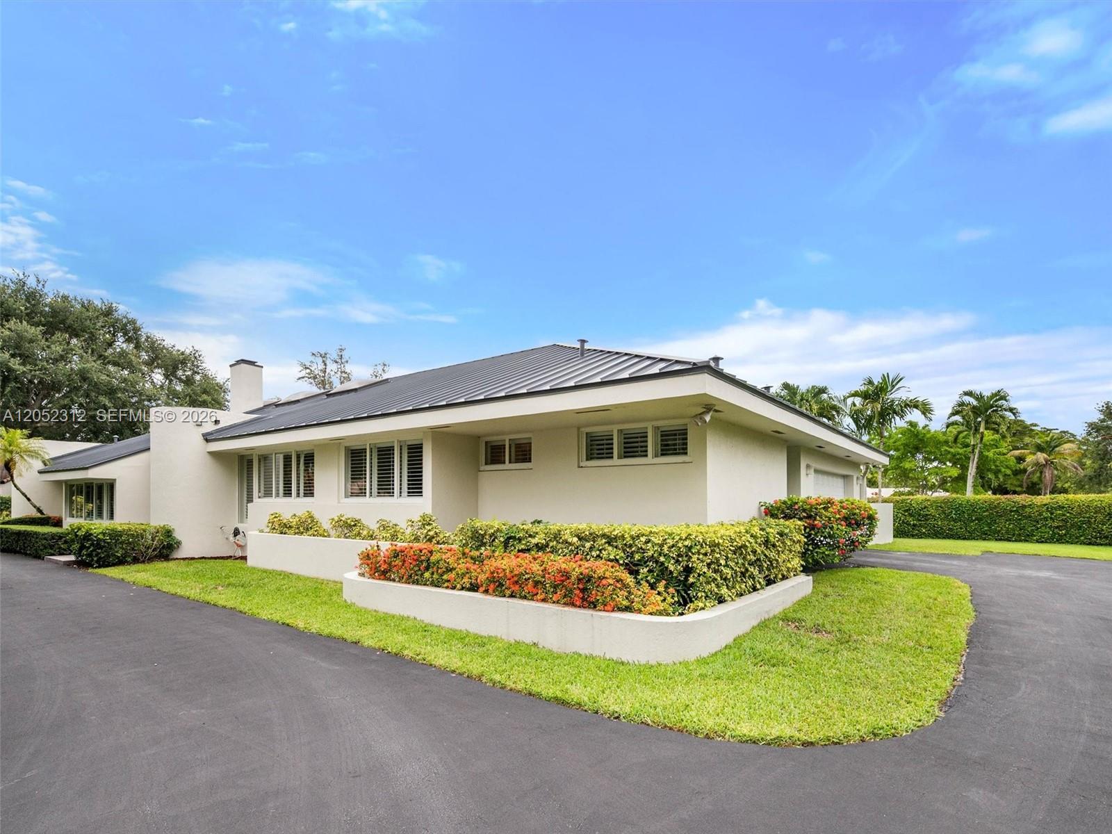10321 SW 89th Ave, Miami FL 33176 photo 2