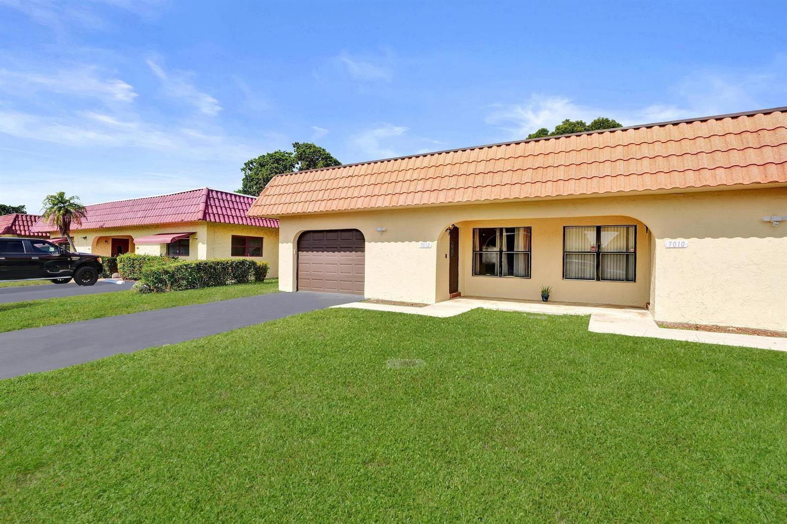 7010-7012 NW 78th Avenue, Tamarac FL 33321 photo 2
