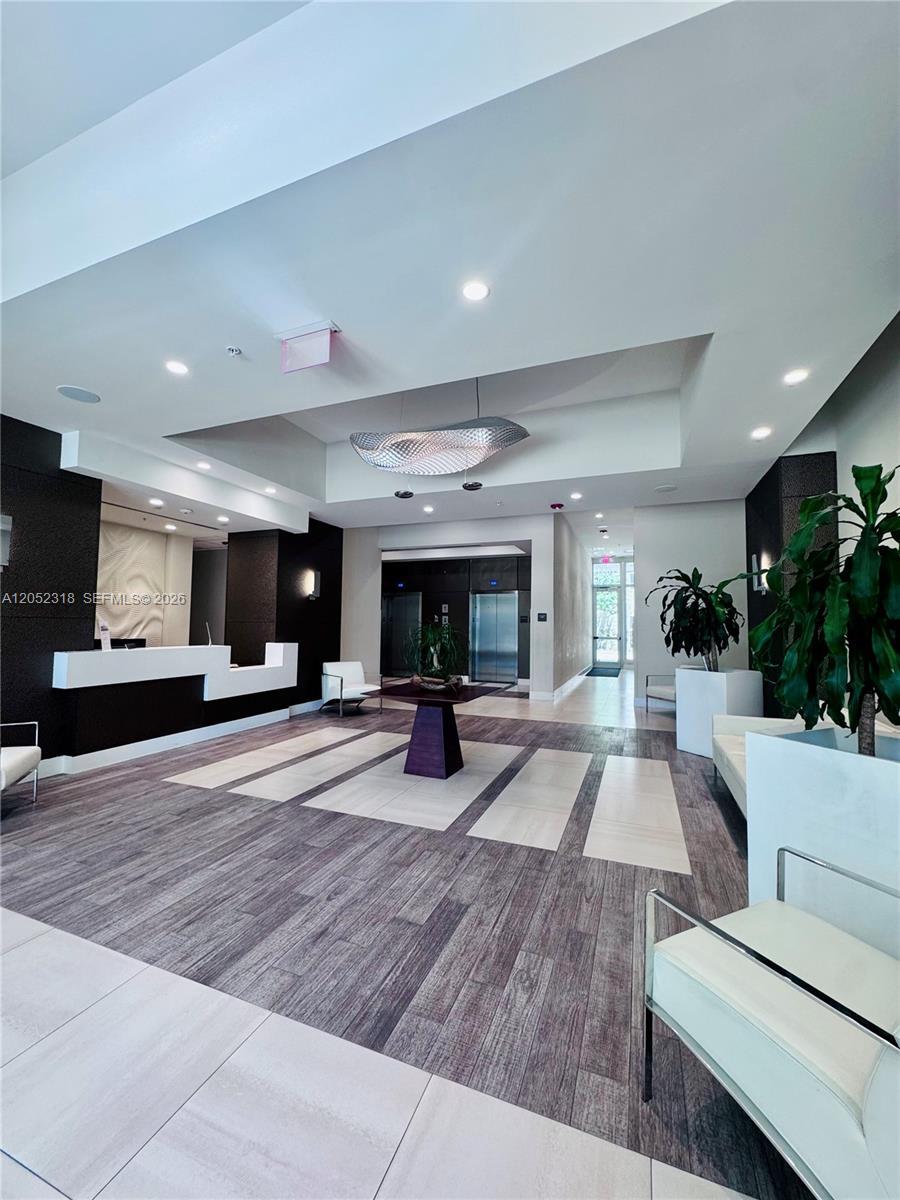 7661 NW 107th Ave # 609, Doral FL 33178