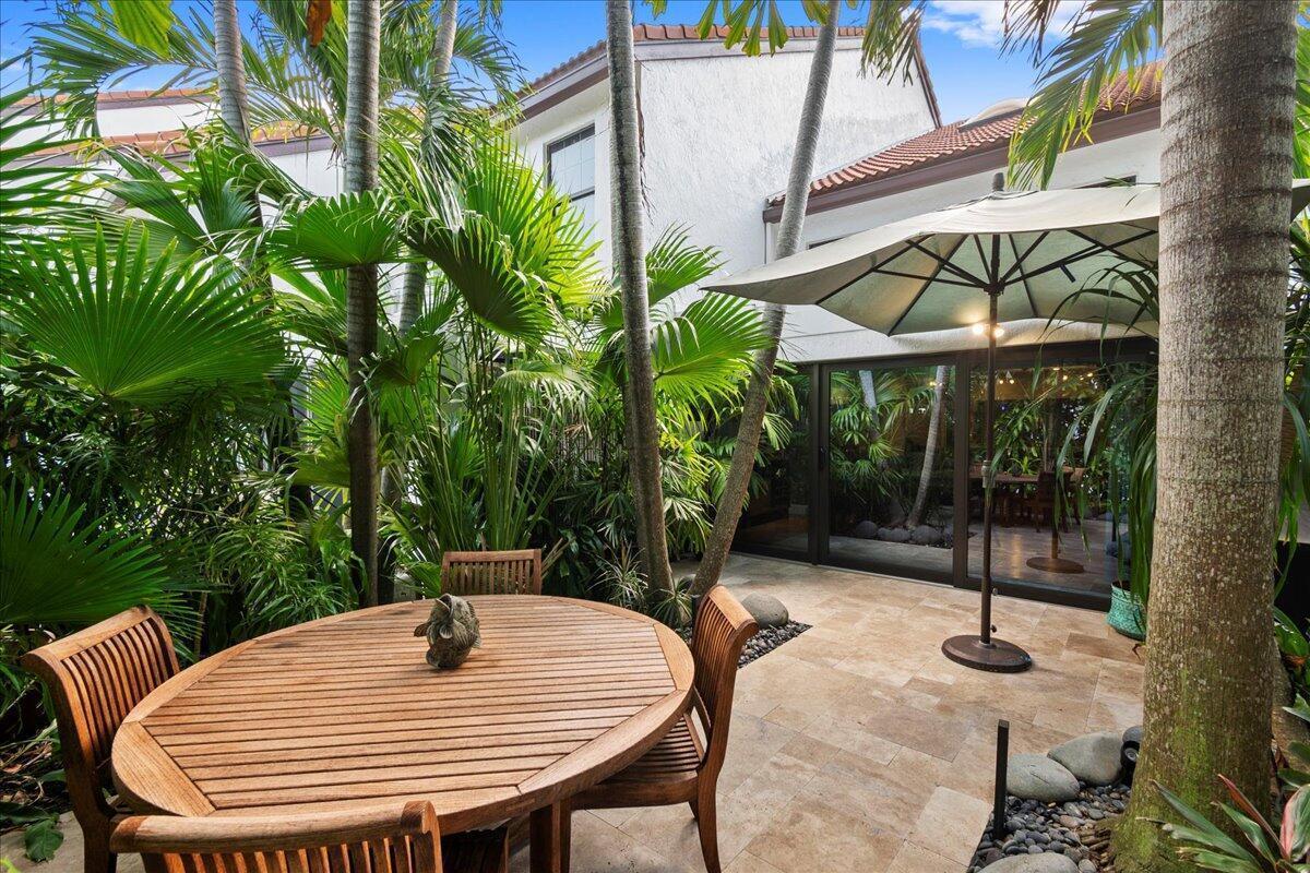 2379 Treasure Isle Drive # 24, Palm Beach Gardens FL 33410 photo 2