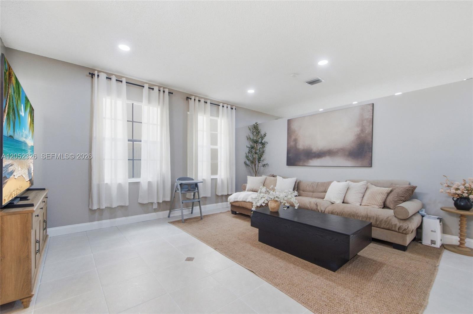 15799 NW 4th St, Pembroke Pines FL 33028 photo 4