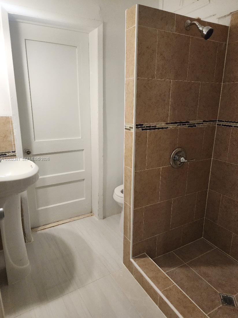13915 NW 5th Ct # 1, North Miami FL 33168 photo 3