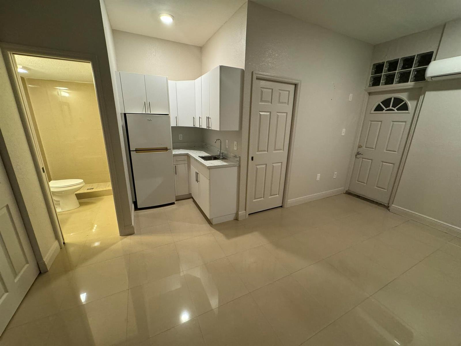 9033 NW 174th Street, Hialeah FL 33018 photo 5
