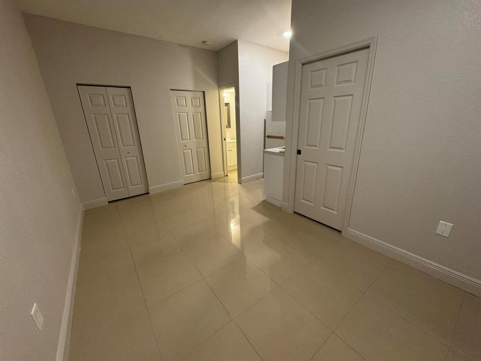 9033 NW 174th Street, Hialeah FL 33018 photo 4