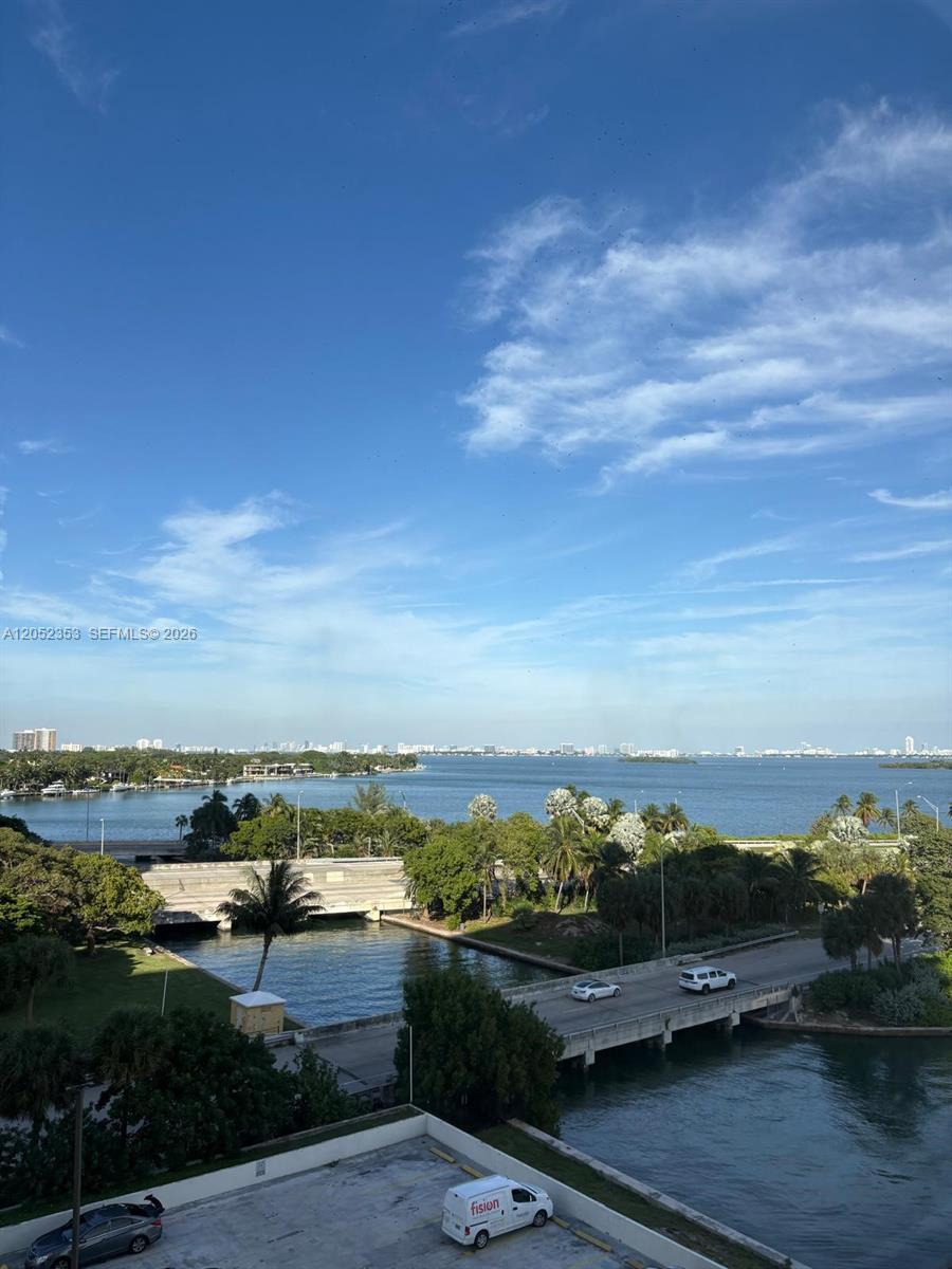 600 NE 36th St # 714, Miami FL 33137 photo 2