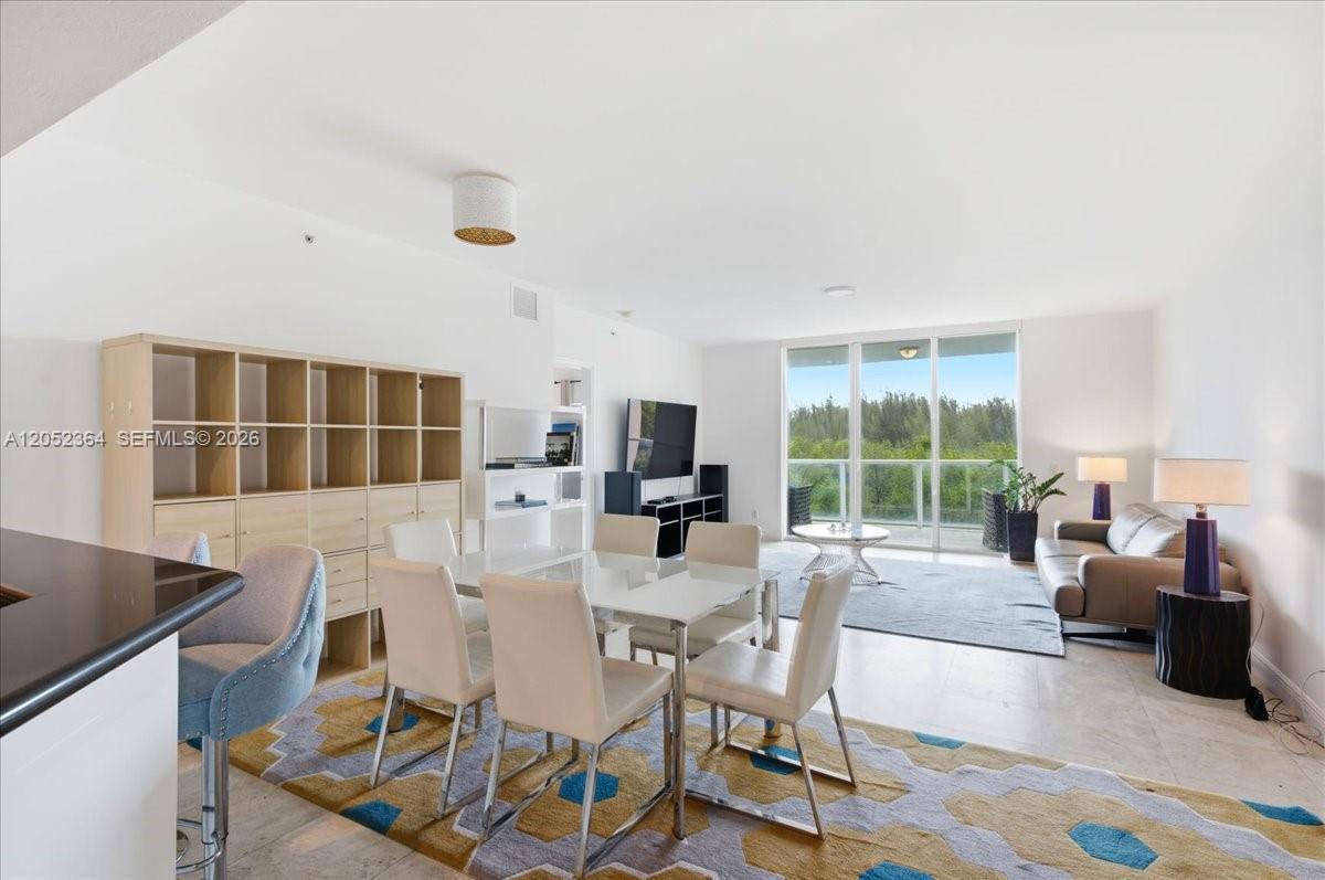 14951 Royal Oaks Ln # 402, North Miami FL 33181 photo 5