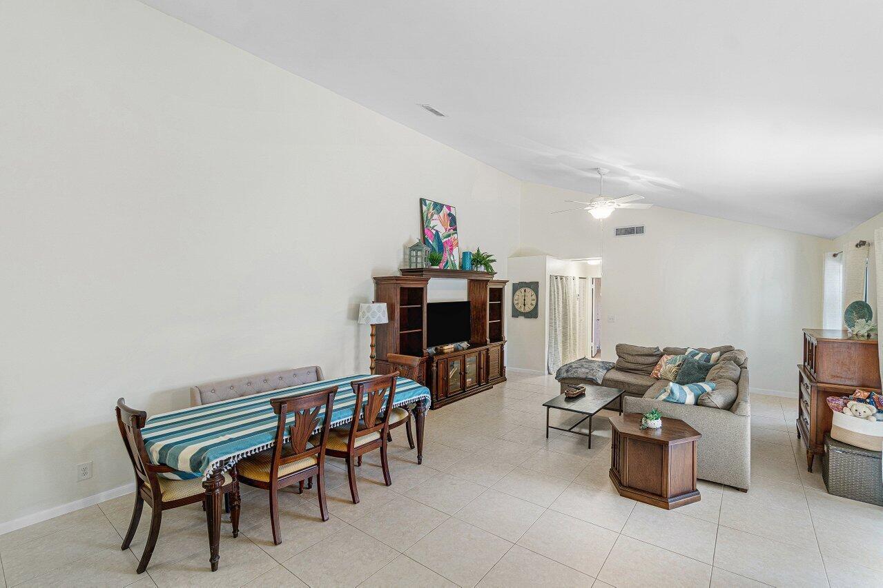8912 Thumbwood Circle # B, Boynton Beach FL 33436 photo 5