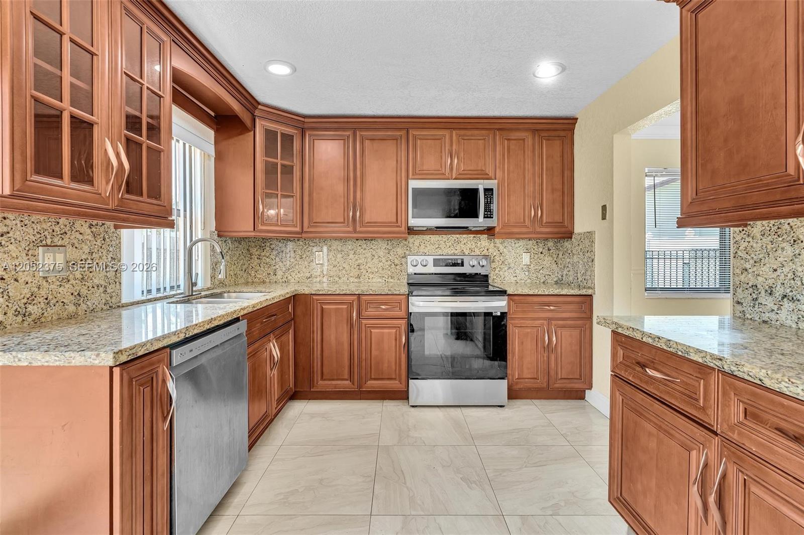 7480 NW 37th Ct, Lauderhill FL 33319 photo 4
