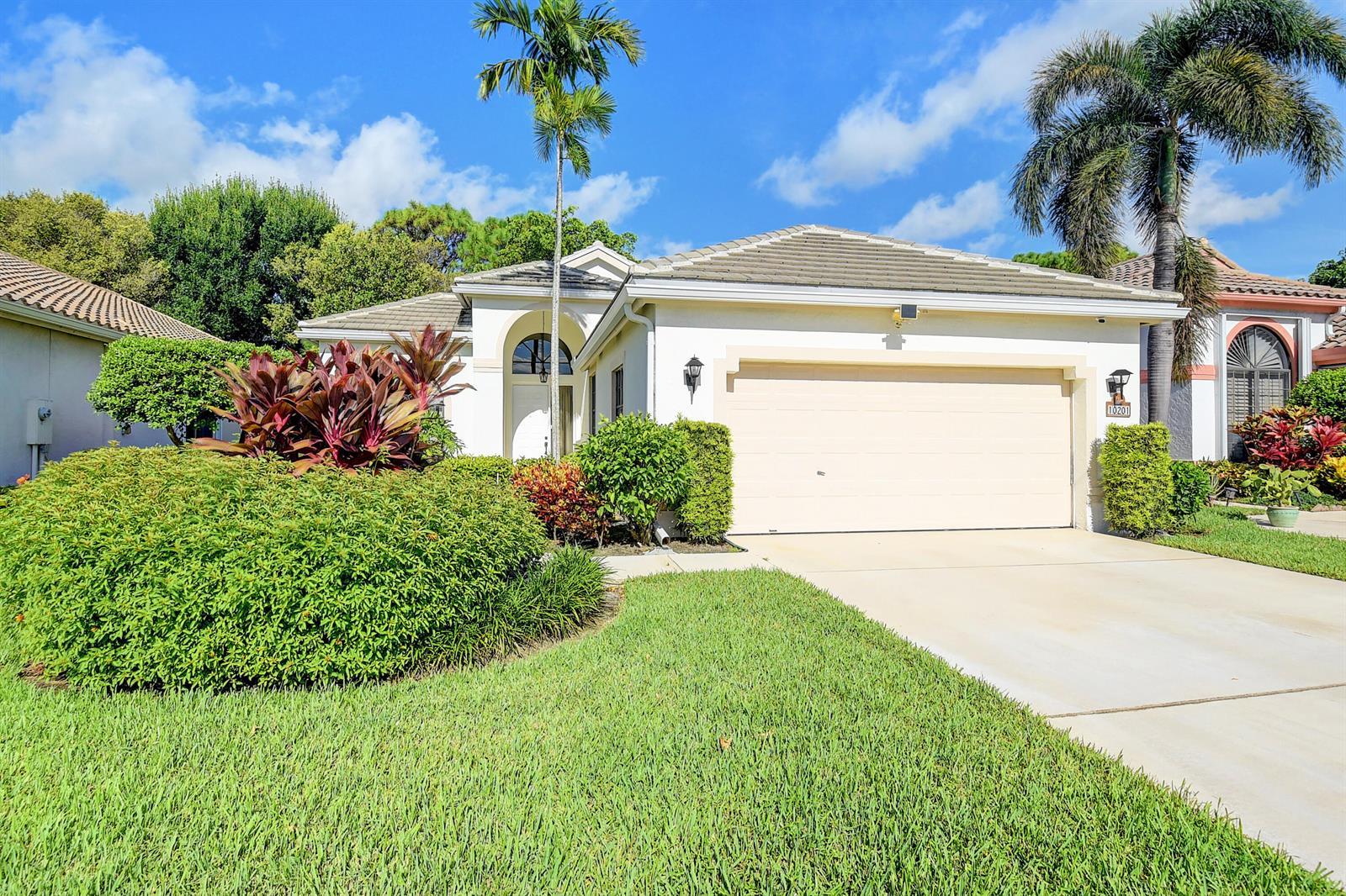 10201 Lexington Lakes Boulevard N, Boynton Beach FL 33436