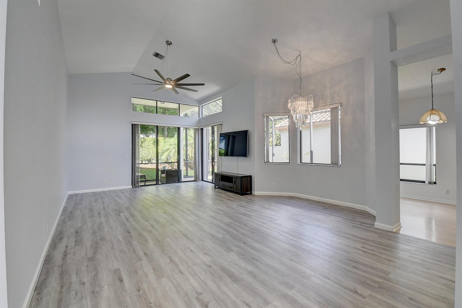 10201 Lexington Lakes Boulevard N, Boynton Beach FL 33436 photo 5