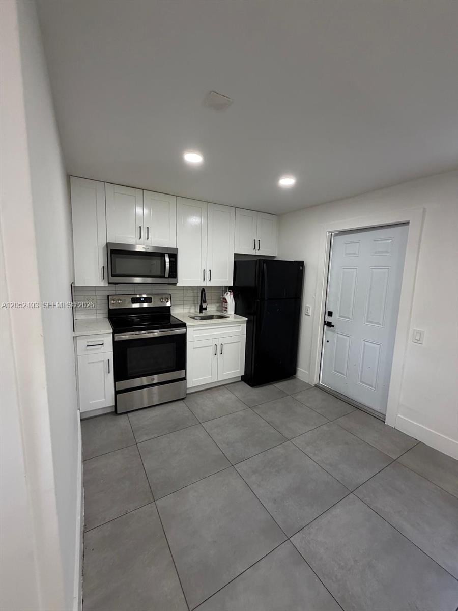 1933 Washington St # B, Hollywood FL 33020 photo 3