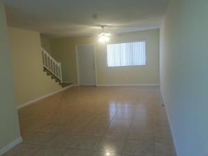 3203 Poolside Drive, FL 33463 photo 2