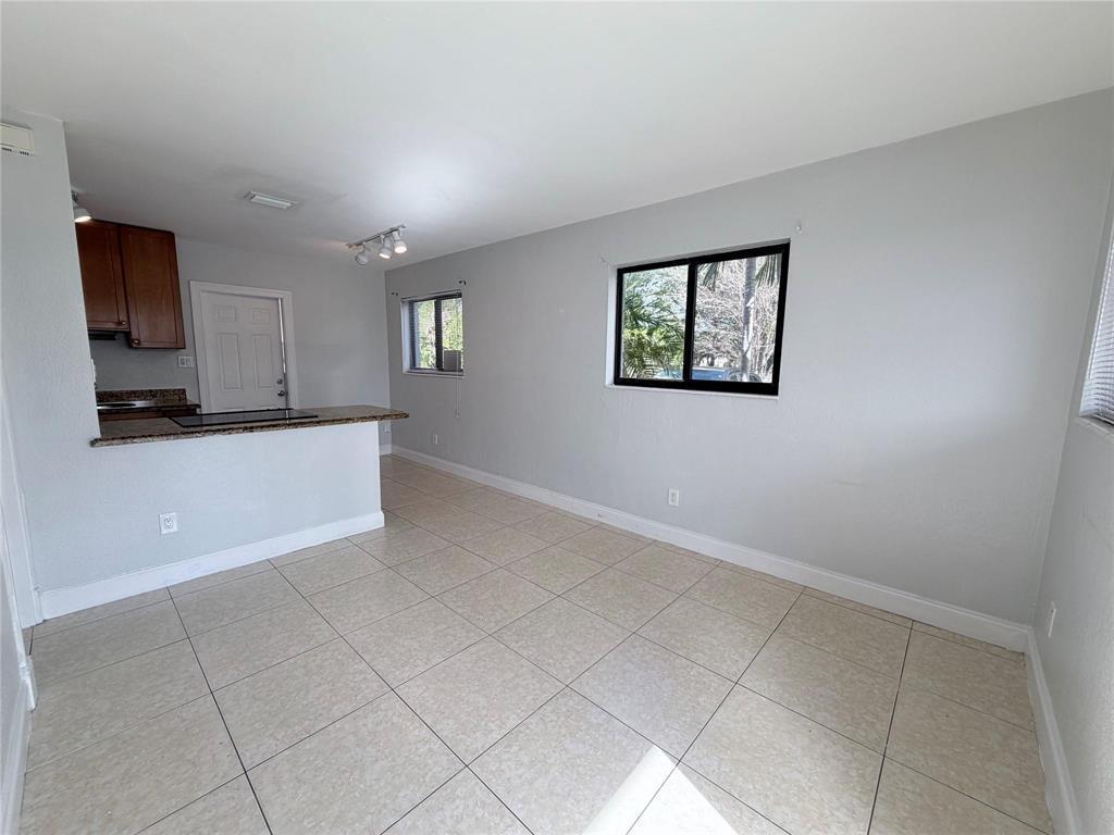 1023 NW 1st Avenue, Fort Lauderdale FL 33311 photo 2