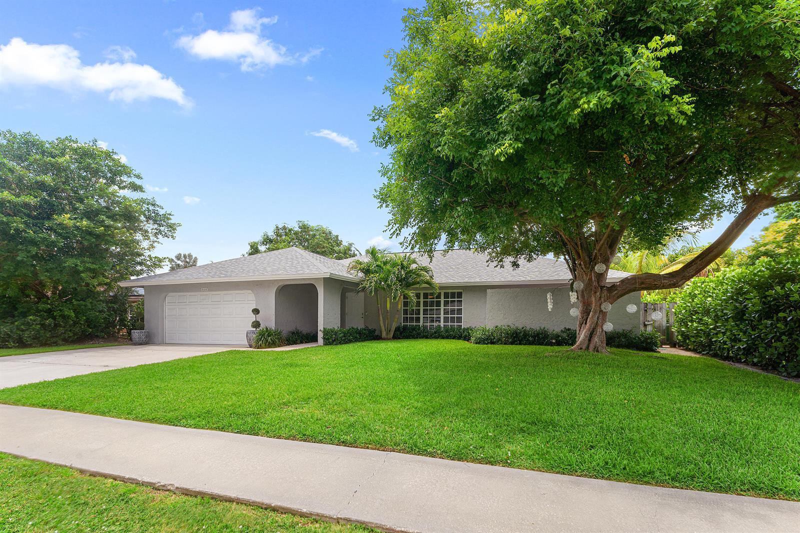1739 Brae Burn Place, Wellington FL 33414 photo 4