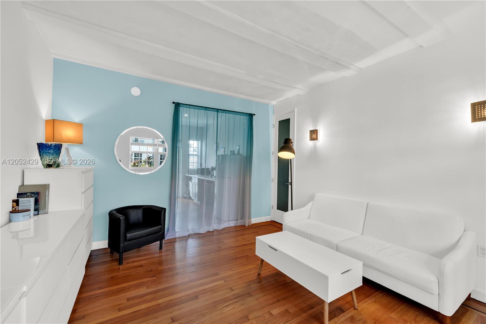 439 15th St # 2, Miami Beach FL 33139 photo 4
