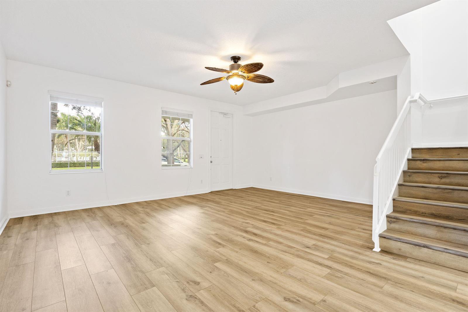 2889 E Community Drive, Jupiter FL 33458 photo 4
