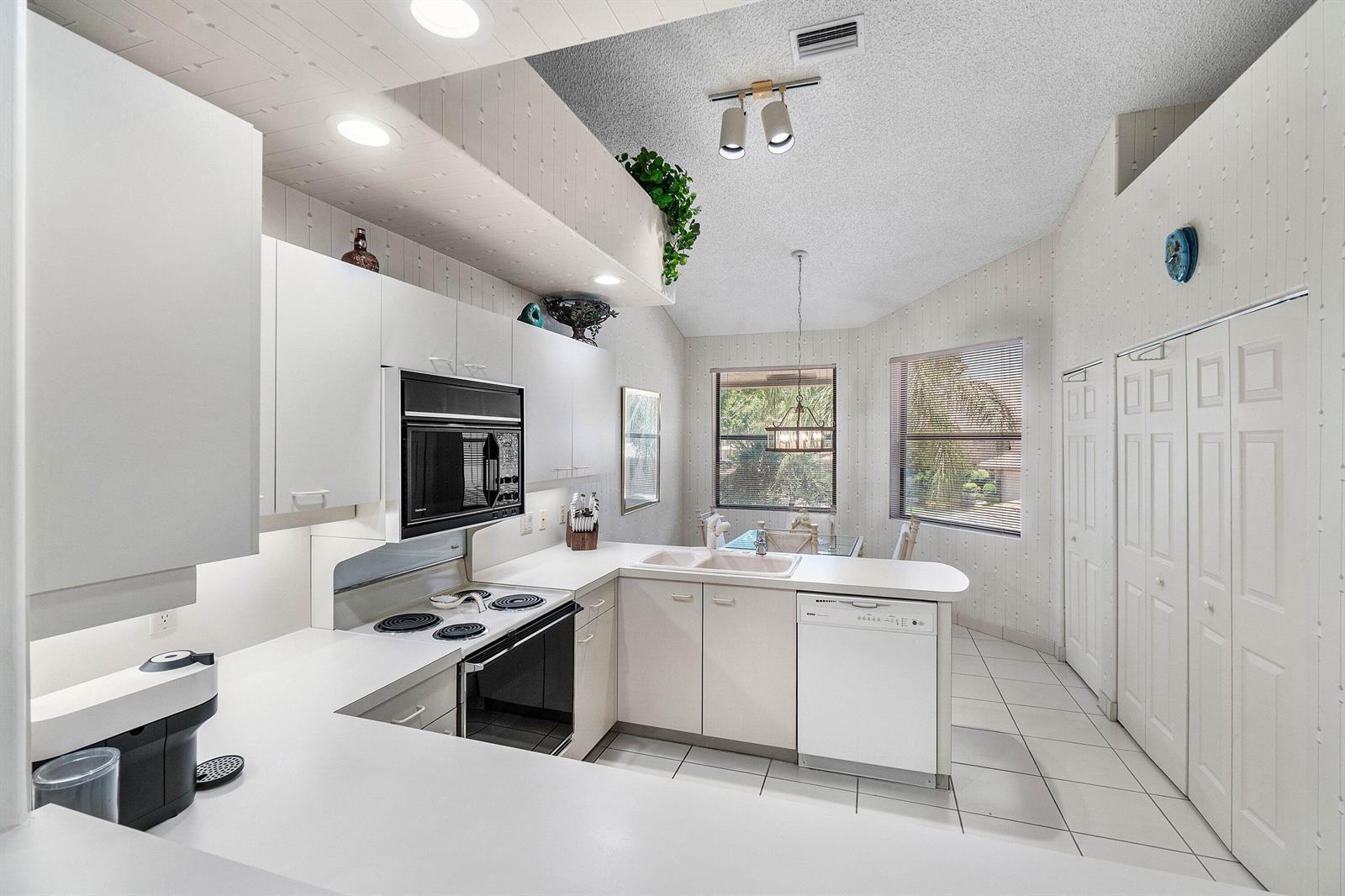 16909 Isle Of Palms Drive # B, Delray Beach FL 33484 photo 4