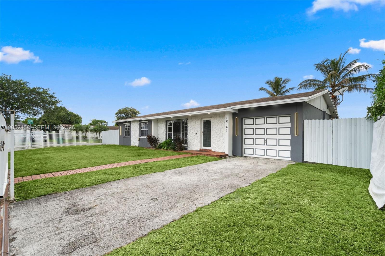 10761 SW 153rd St, Miami FL 33157 photo 4