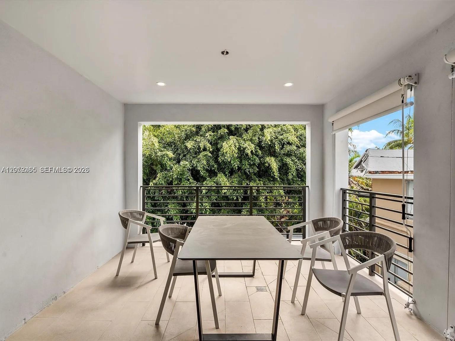 1134 71st St # 3, Miami Beach FL 33141 photo 4