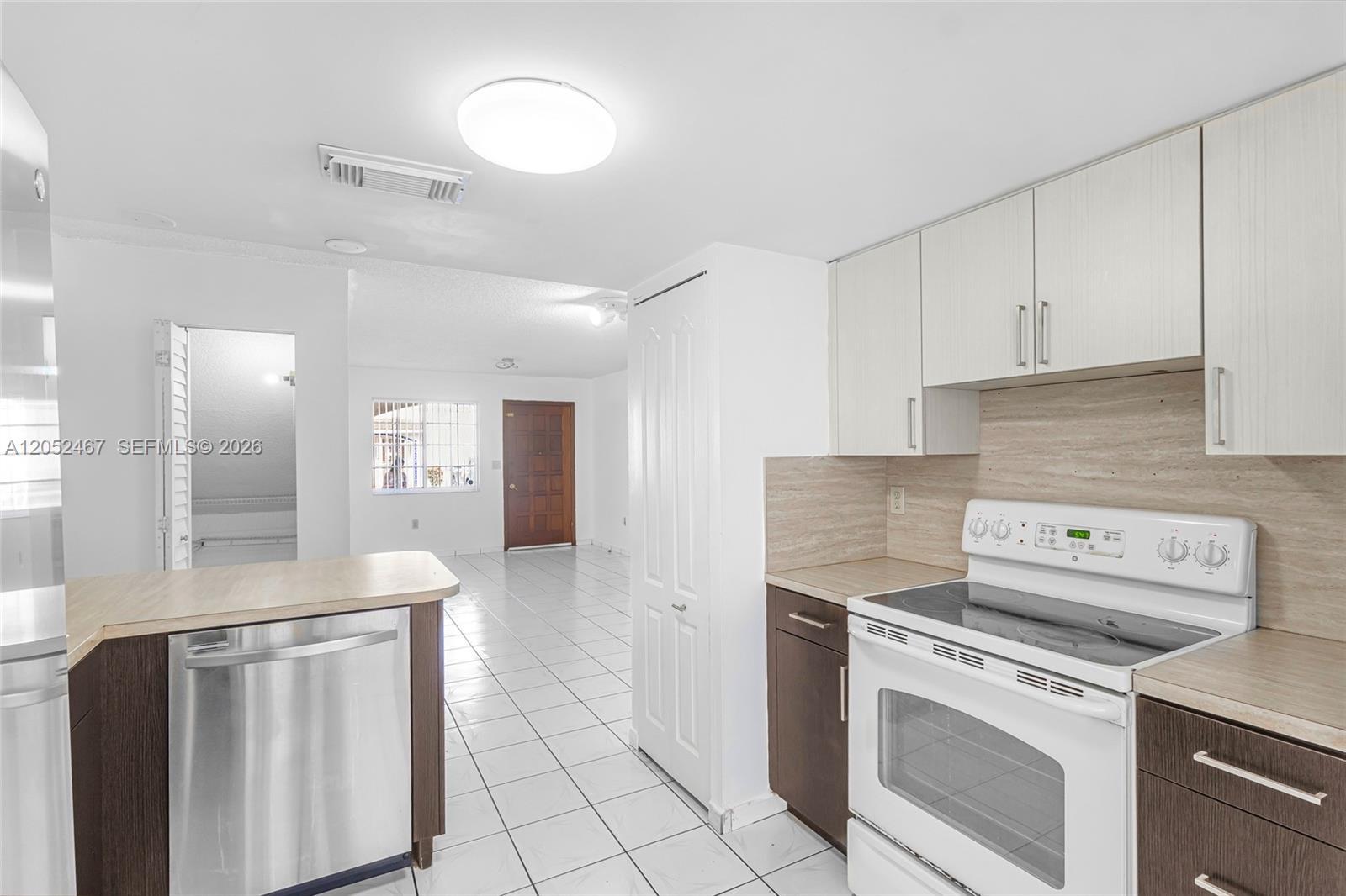 2228 W 74th St # 13, Hialeah FL 33016 photo 2