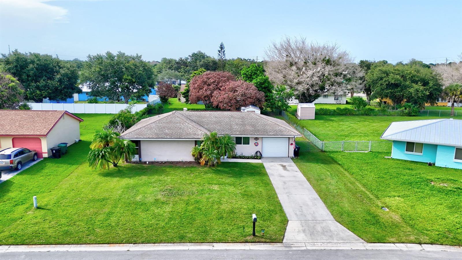 2065 SE Ancora Court, Port St. Lucie FL 34952 photo 2