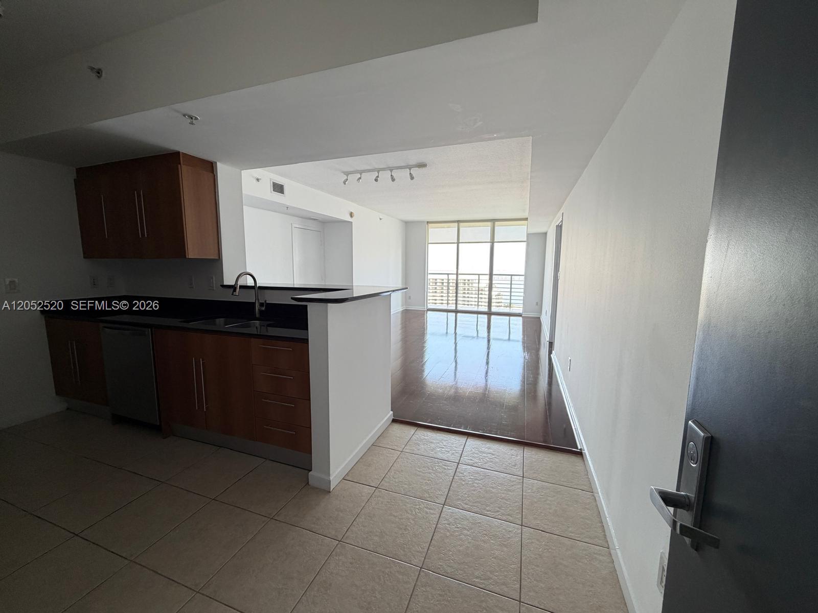 335 S Biscayne Blvd # 3507, Miami FL 33131 photo 5
