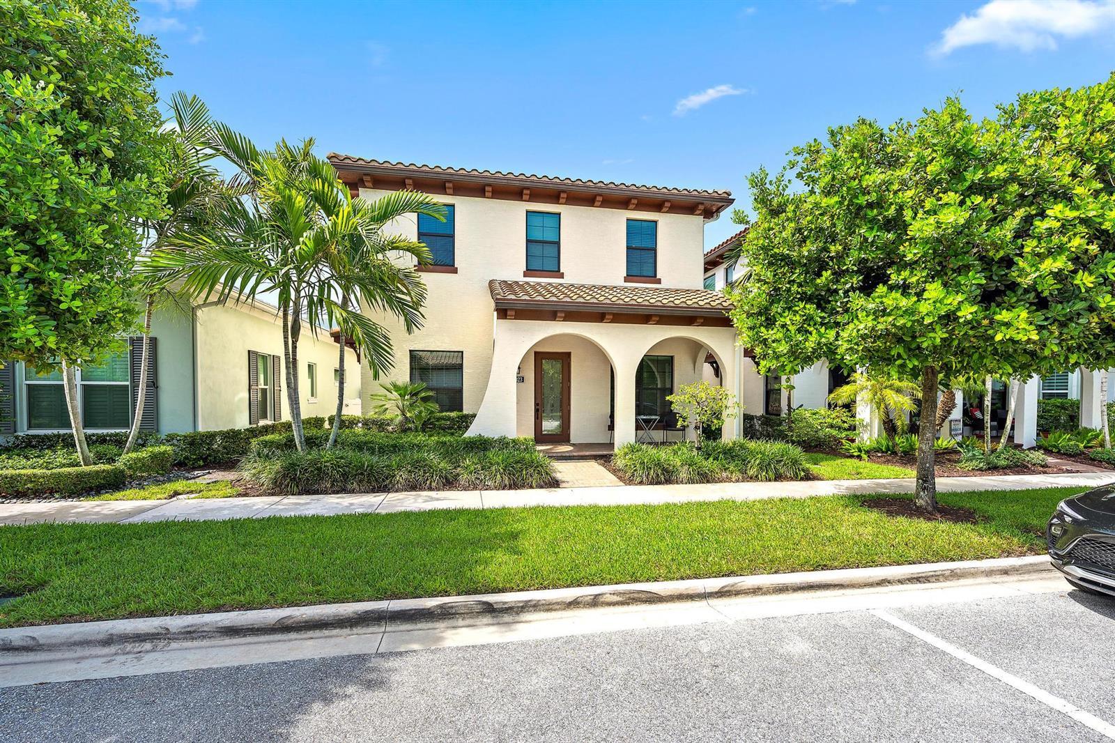 8023 Hobbes Way, Palm Beach Gardens FL 33418 photo 2