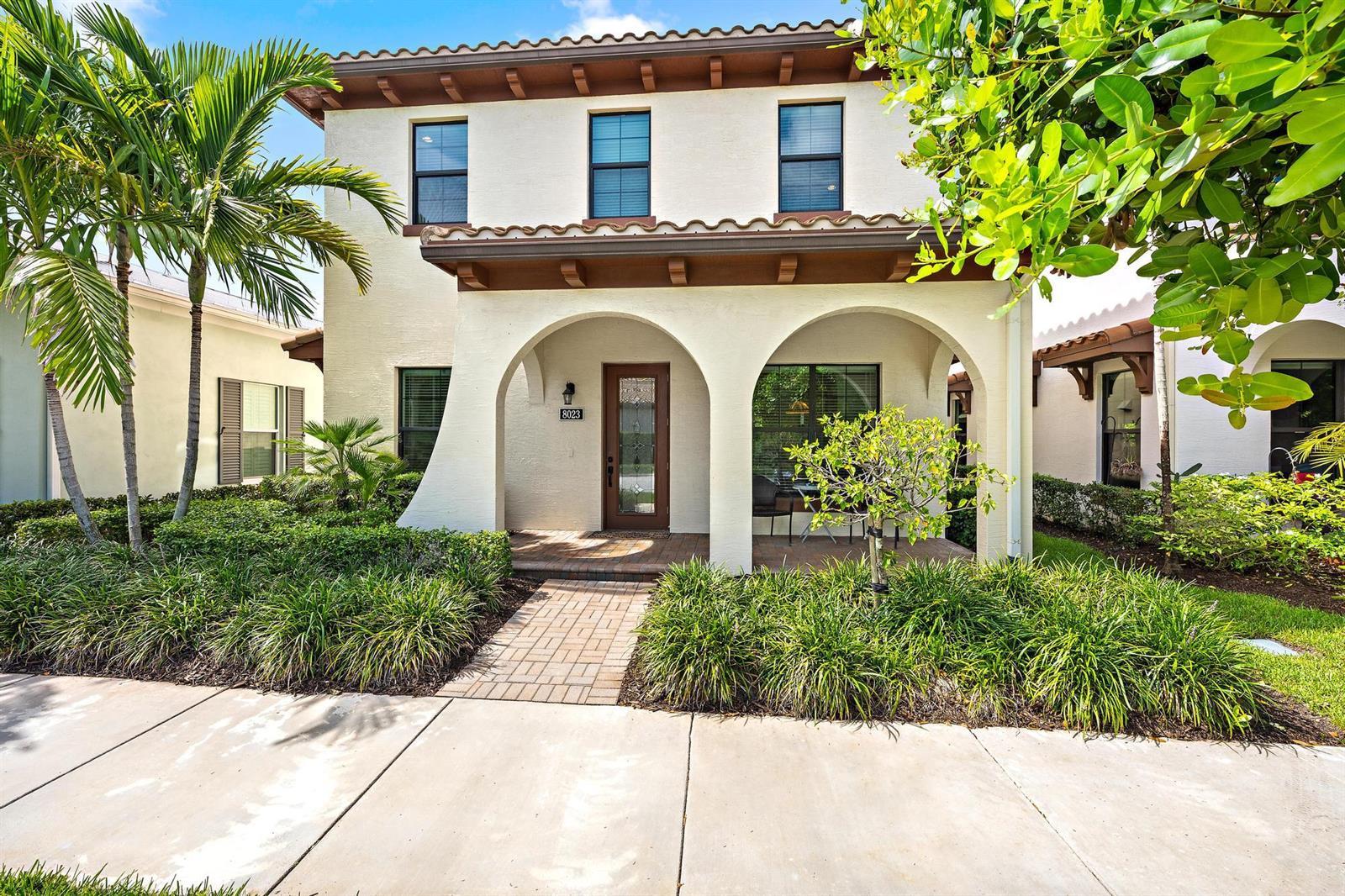 8023 Hobbes Way, Palm Beach Gardens FL 33418