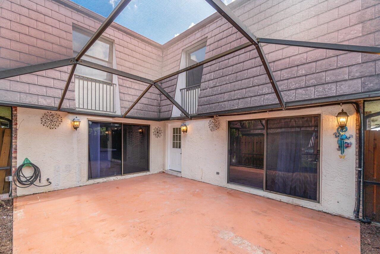 7633 Courtyard Run W, Boca Raton FL 33433 photo 3