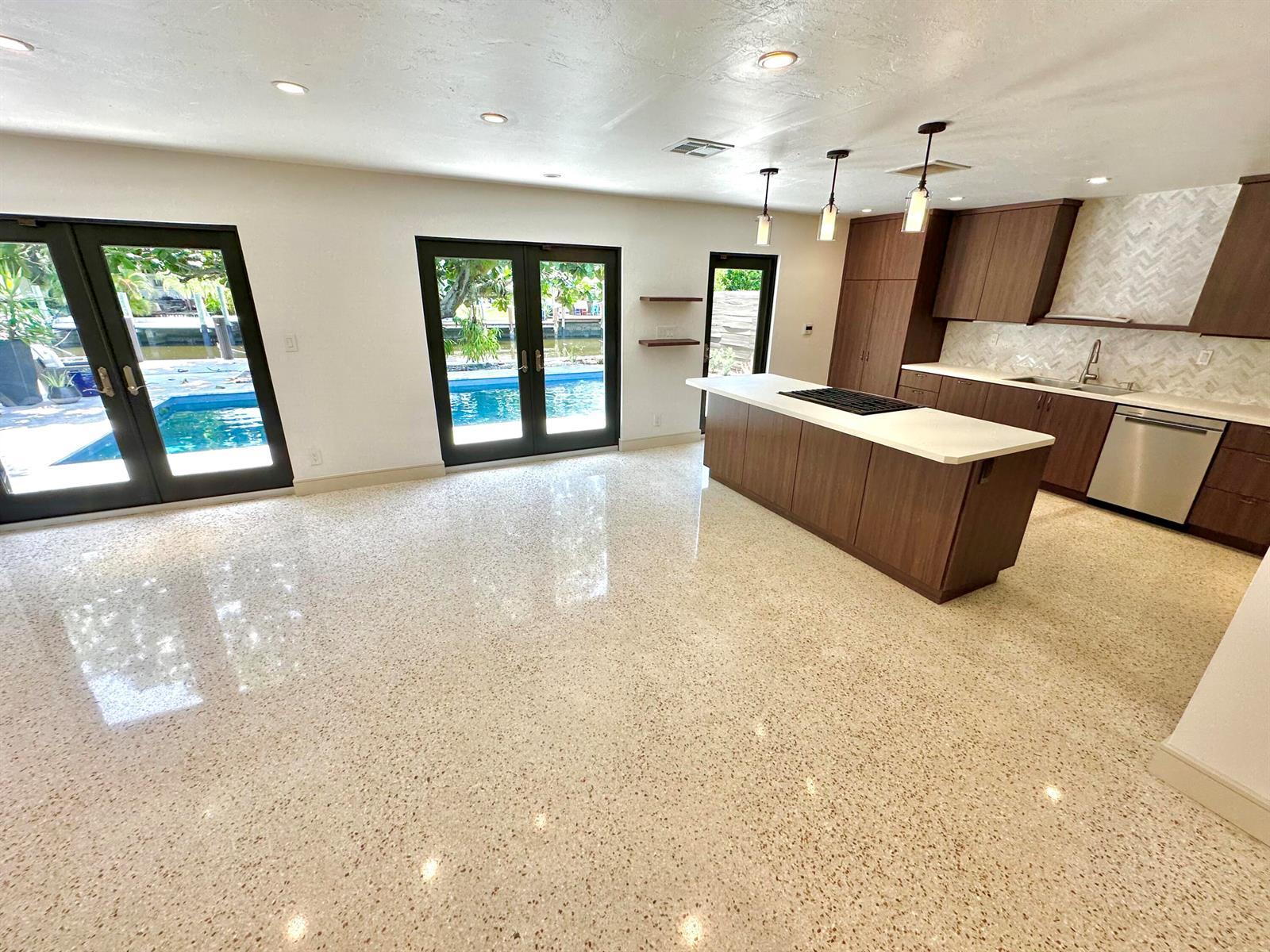 2001 N VICTORIA PARK Road, Fort Lauderdale FL 33305 photo 2