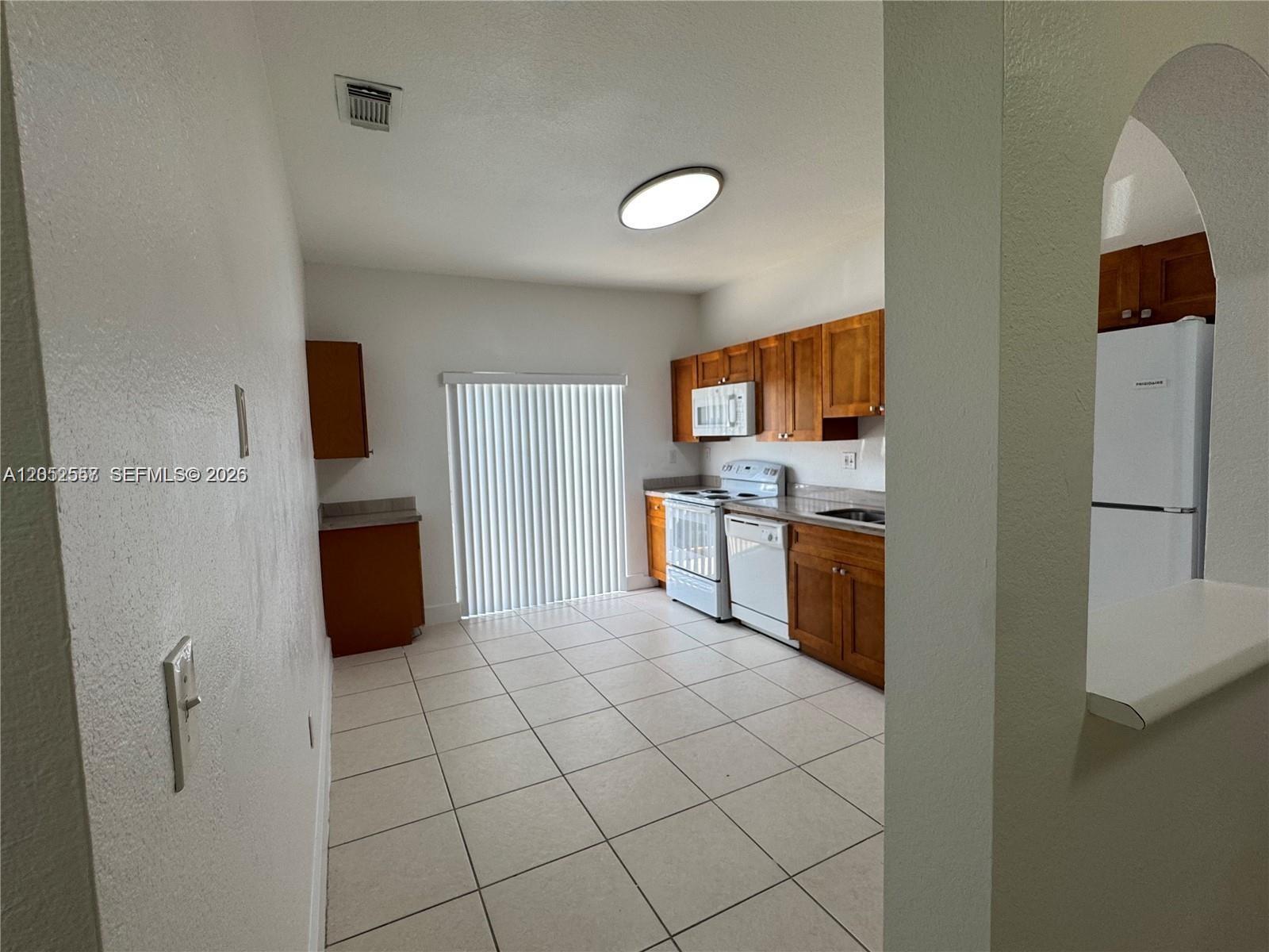 6912 NW 179th St # 3, Hialeah FL 33015 photo 3