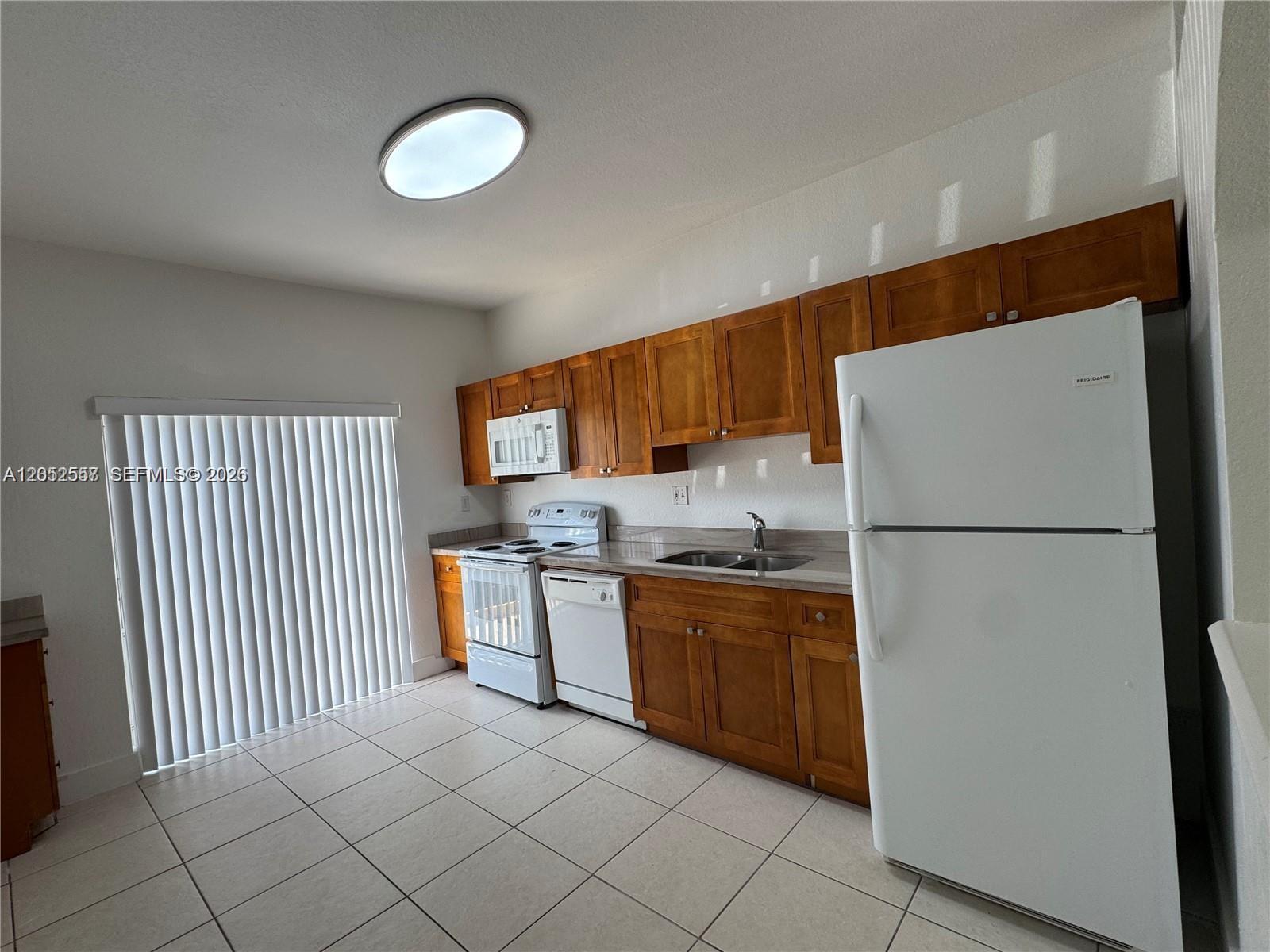 6912 NW 179th St # 3, Hialeah FL 33015 photo 4
