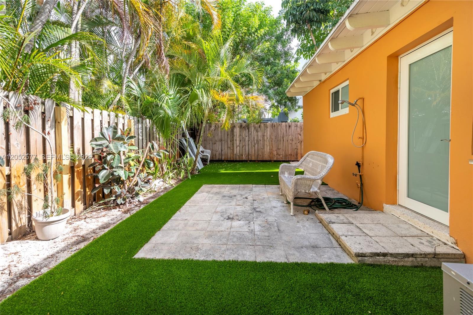 809 NE 17th Ave # 4, Fort Lauderdale FL 33304 photo 3