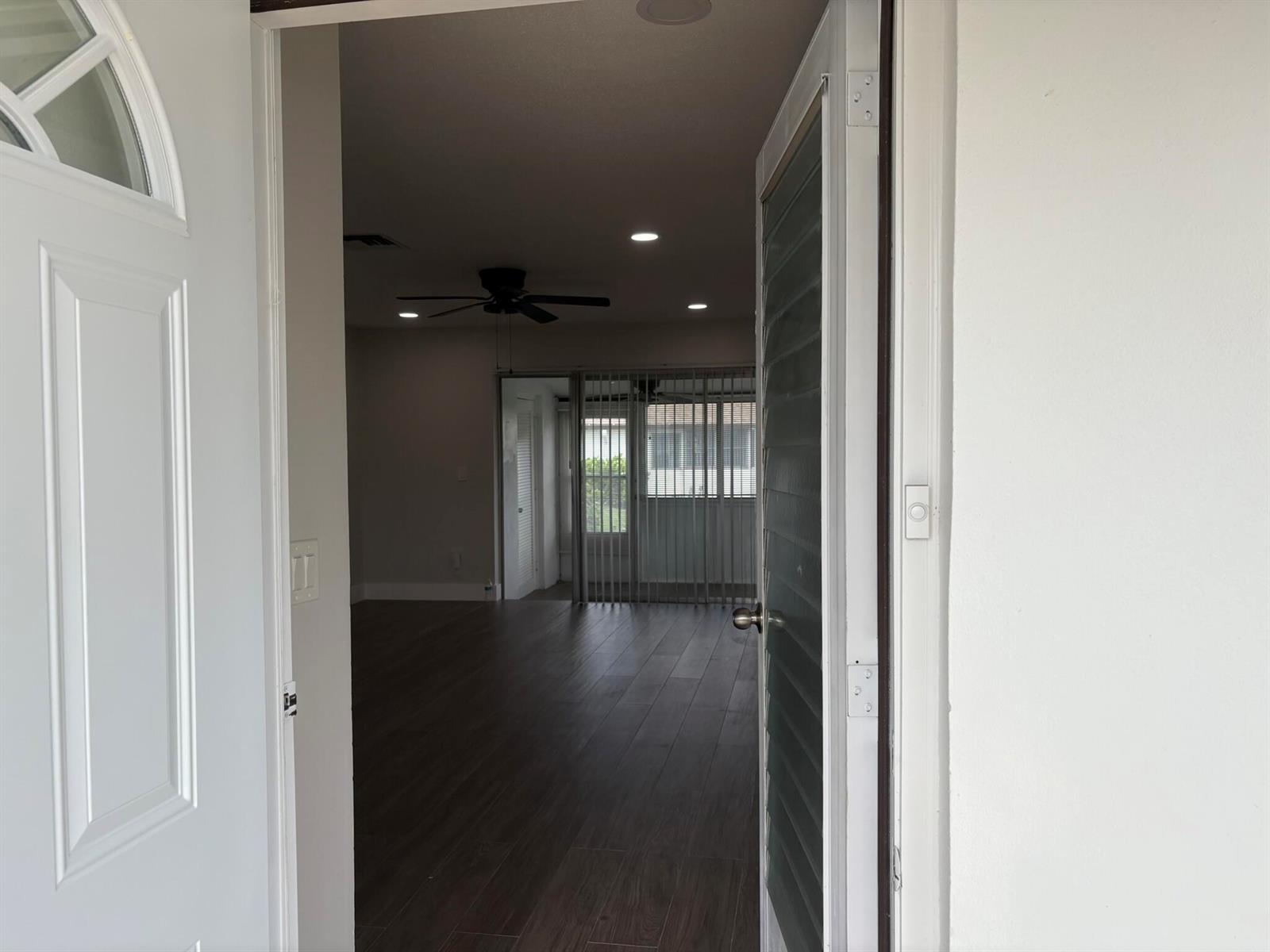 2930 CROSLEY Drive E # J, West Palm Beach FL 33415 photo 3