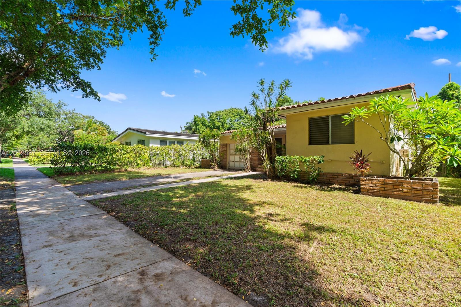 1505 Zoreta Ave, Coral Gables FL 33146 photo 2
