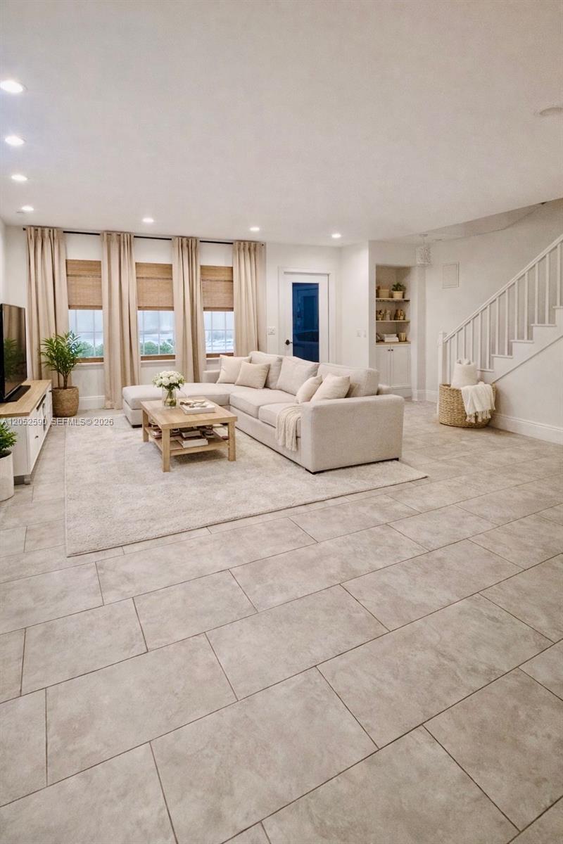 Hollywood, FL 33021 photo 2
