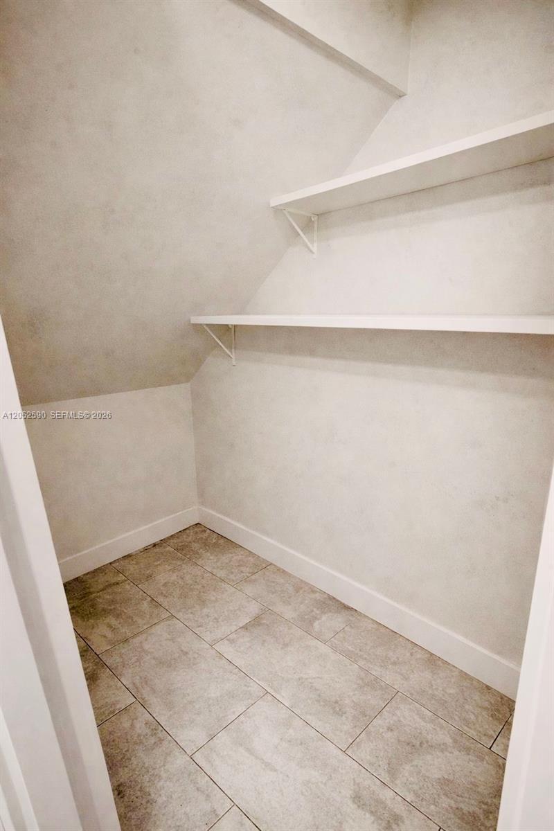 Hollywood, FL 33021 photo 5
