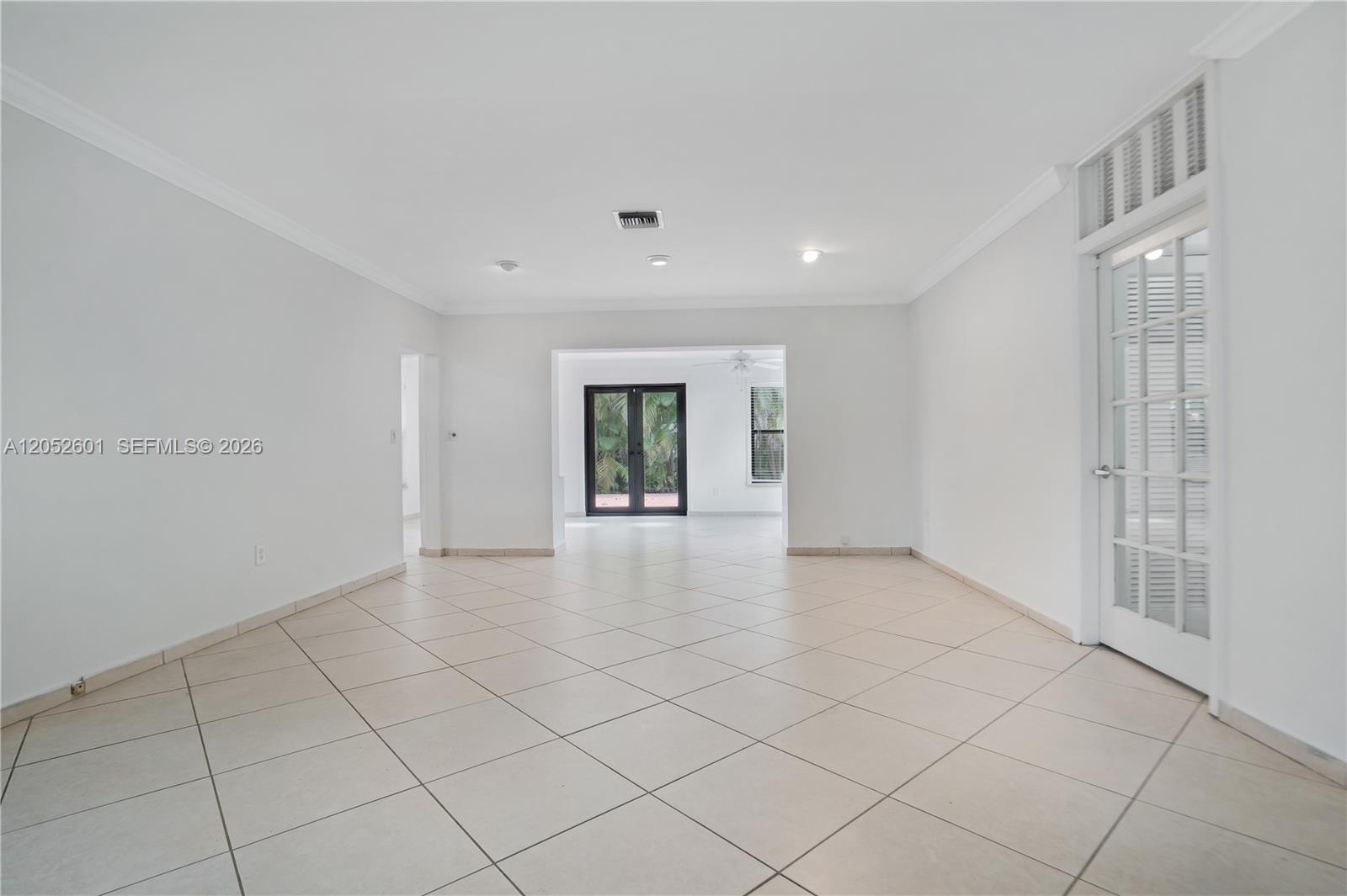 8045 SW 62nd Ct, Miami FL 33143 photo 2