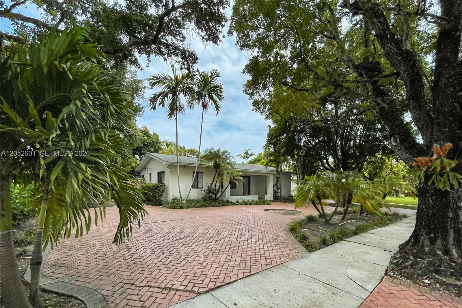 8045 SW 62nd Ct, Miami FL 33143